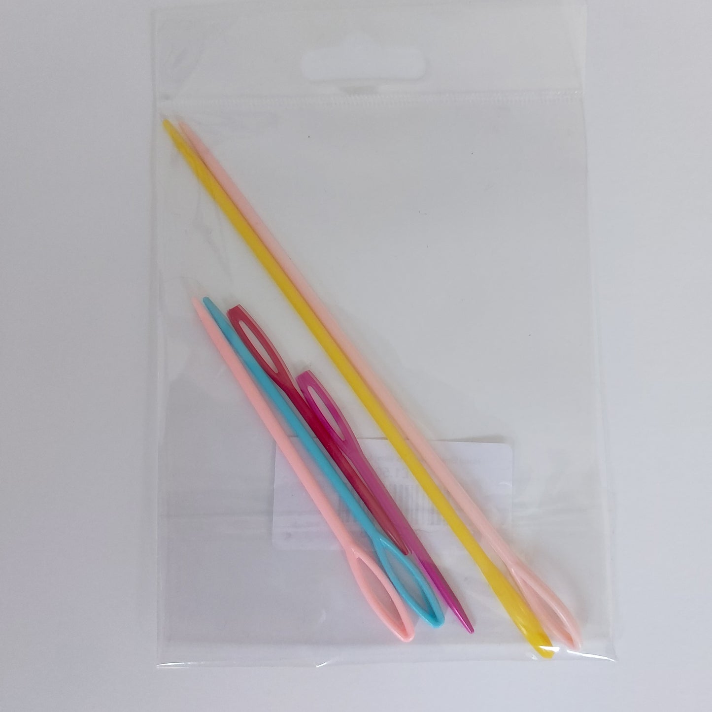 Hand Sewing Needles Wool & Yarn Plastic 6 x Pieces - Assorted Sizes