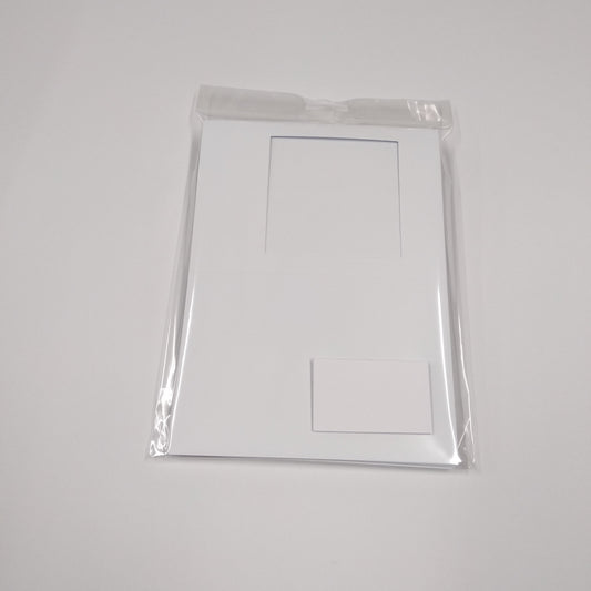10 x A6 White Tri-Fold Square Aperture Cards & Envelopes