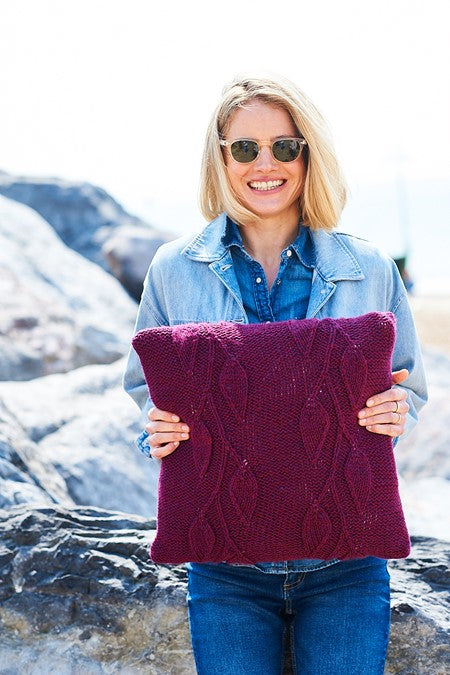 9944 Fusion Blankets & Cushions