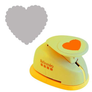 Big Lever Punch 3.5 cm Scalloped Heart